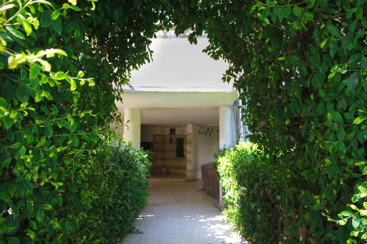 Isramax Tchernikhovski Apartment Bat Yam Exterior foto